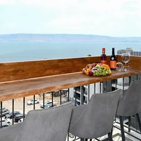 L.T.D- My View. 2 Bedroom Apartment By The Lake. Tiberias Exterior photo