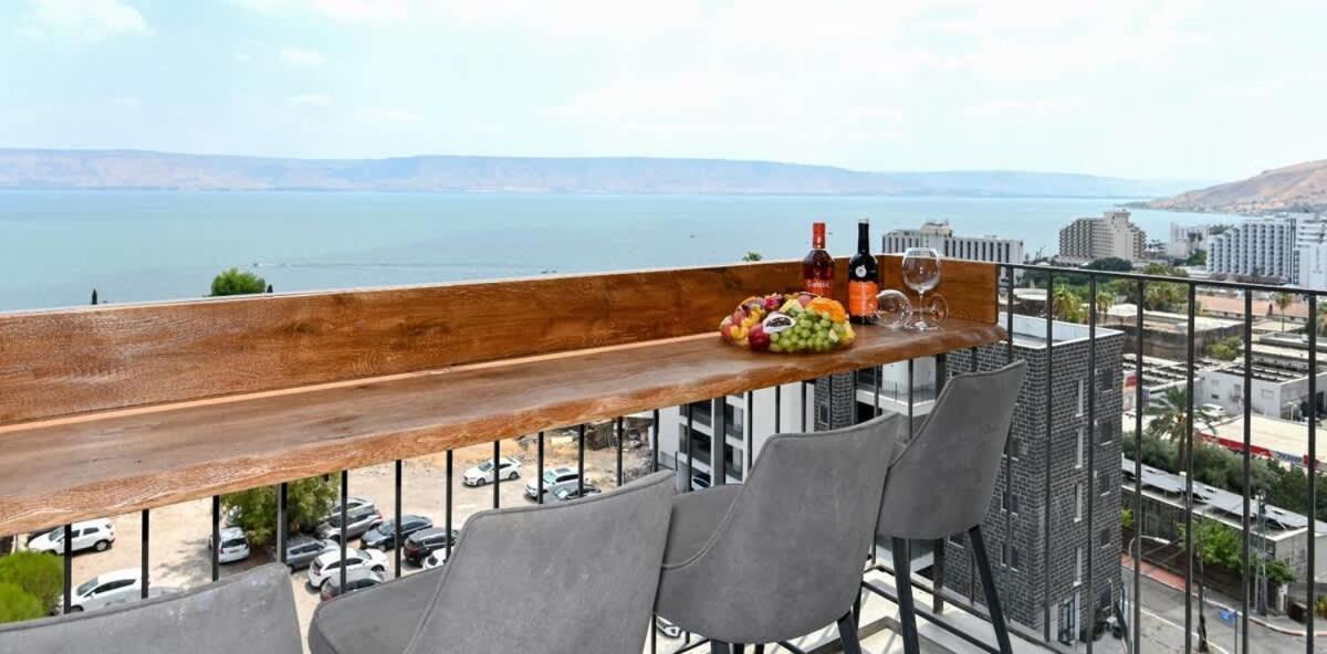 L.t.d- My View. 2 Bedroom By The Lake. Apartment Tiberias